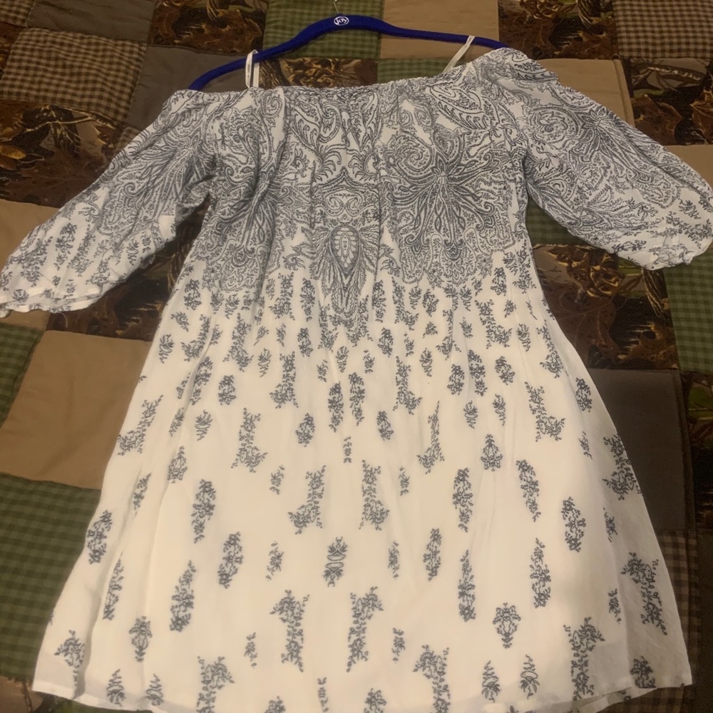 Like new off the shoulder dress